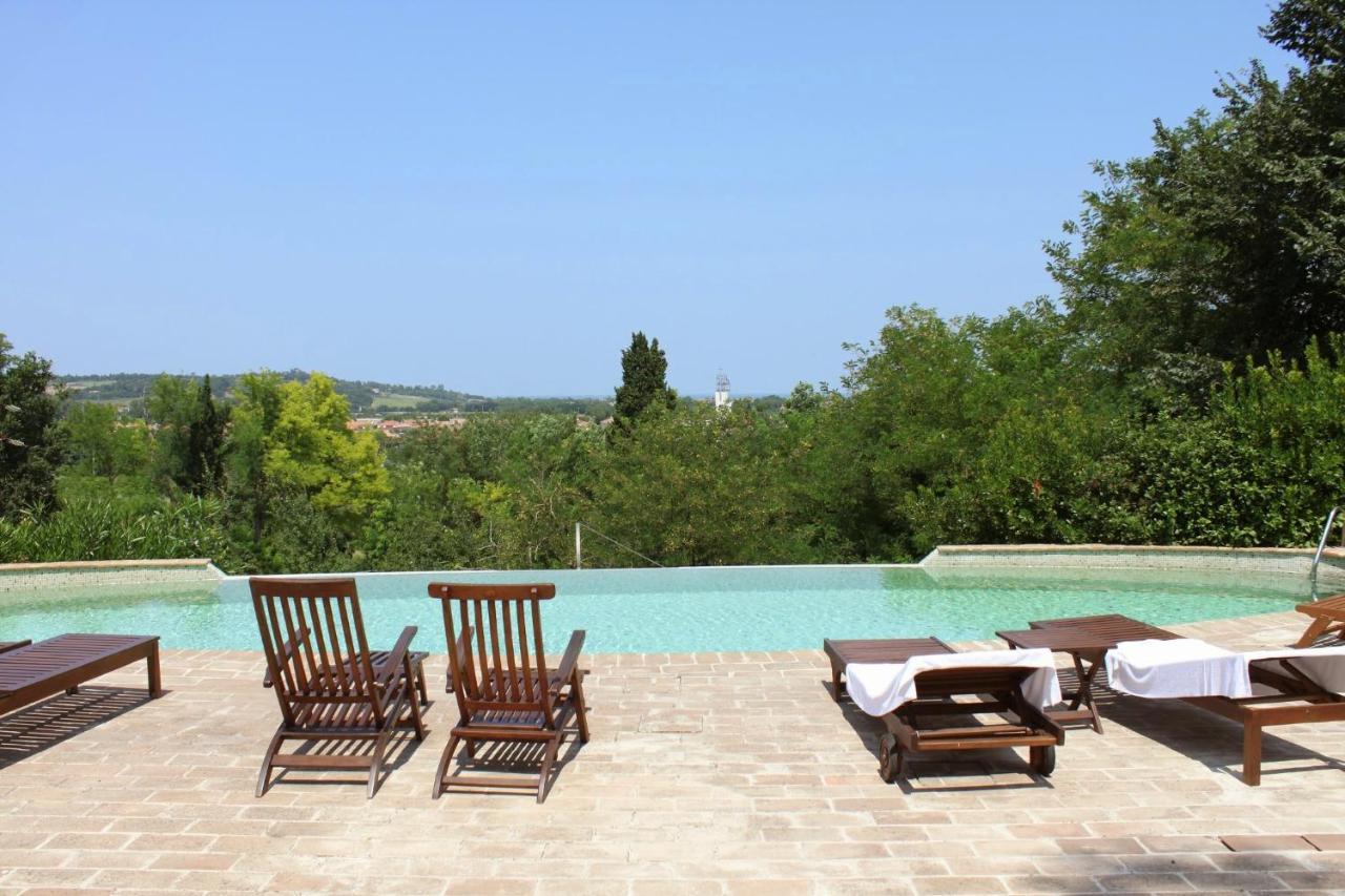 Hotel Castello Montegiove Fano Zewnętrze zdjęcie