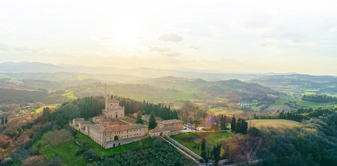 Hotel Castello Montegiove Fano Zewnętrze zdjęcie